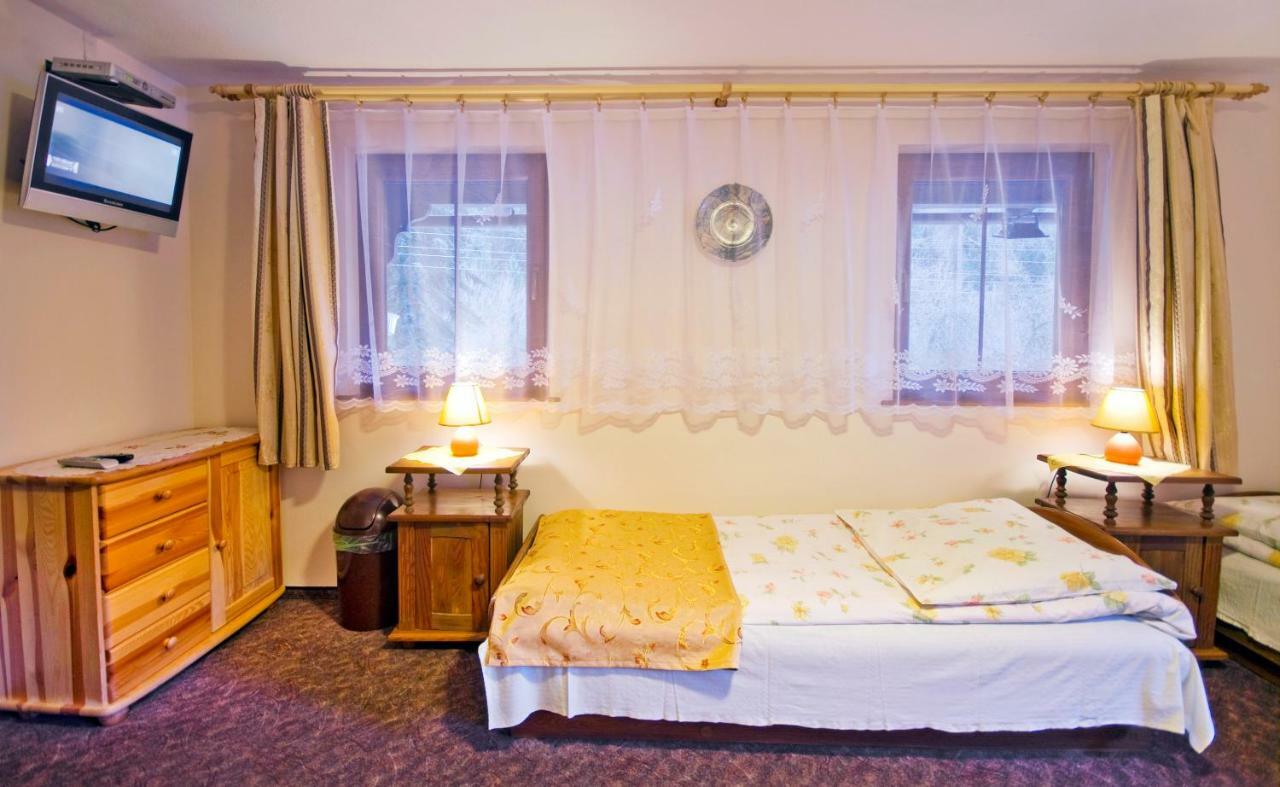 Roz W Miedzygorzu Homestay *